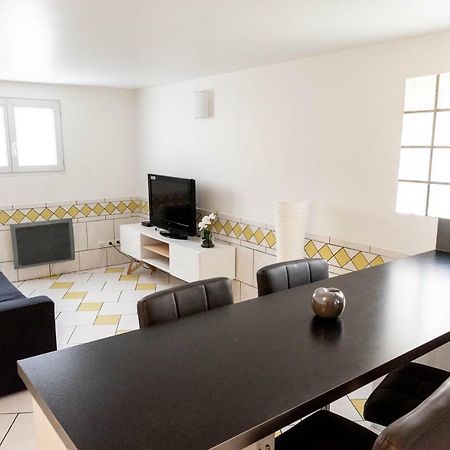 Charmant 2 Pieces Moderne Clichy-sous-Bois Экстерьер фото