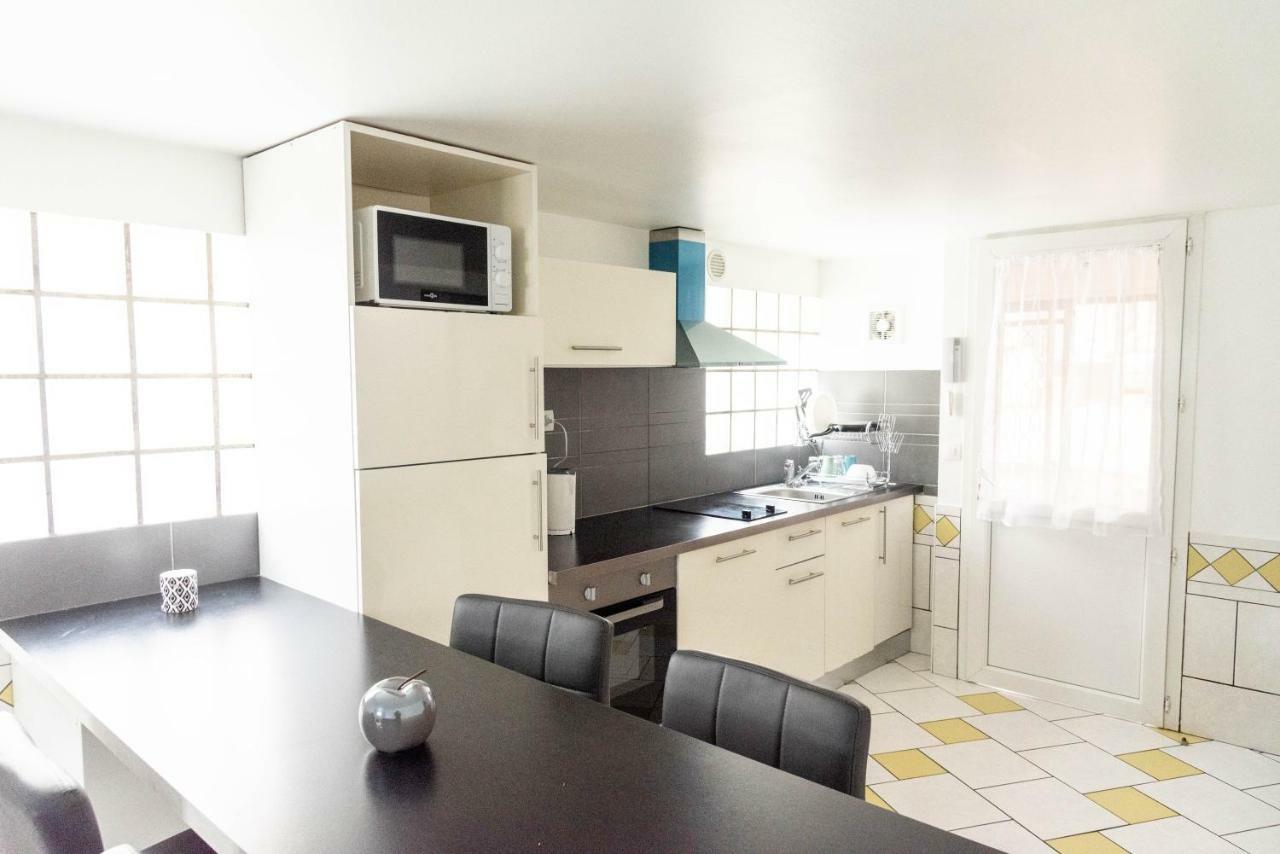 Charmant 2 Pieces Moderne Clichy-sous-Bois Экстерьер фото