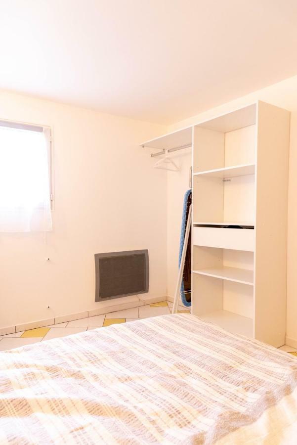 Charmant 2 Pieces Moderne Clichy-sous-Bois Экстерьер фото