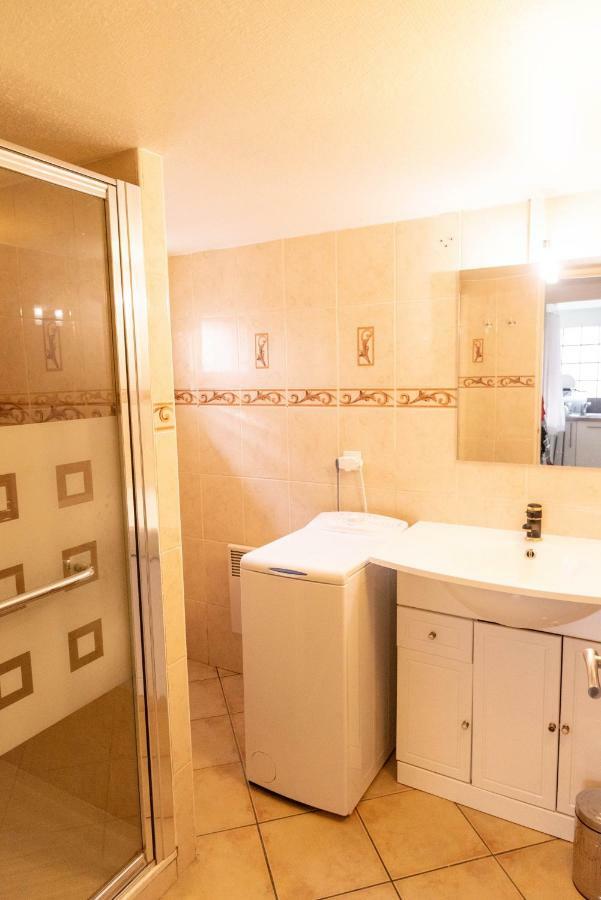 Charmant 2 Pieces Moderne Clichy-sous-Bois Экстерьер фото
